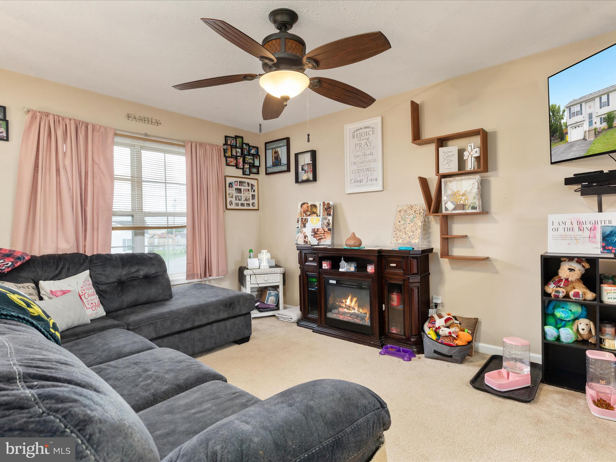 WATERFORD SQUARE - Residential