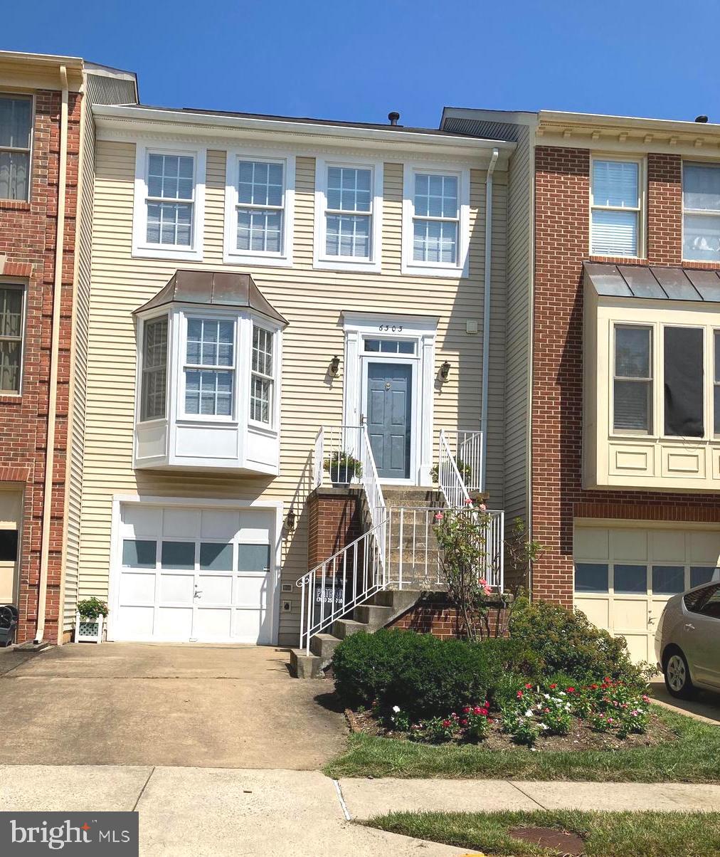 CENTRE RIDGE - Residential