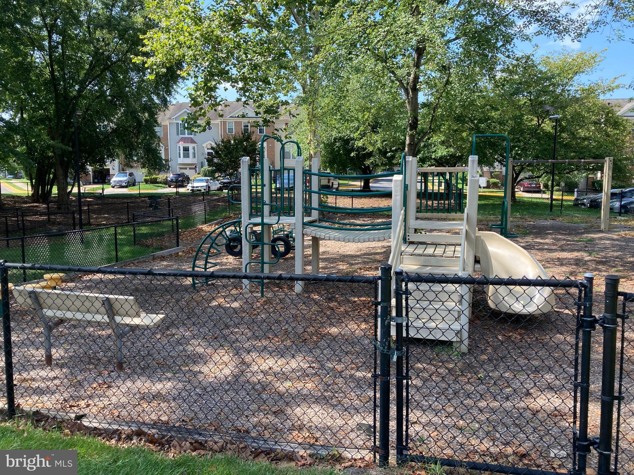 CENTRE RIDGE - Residential