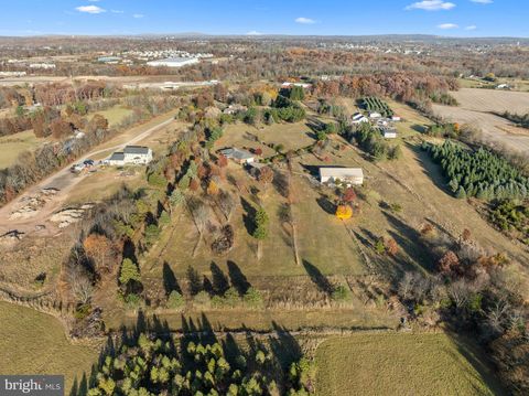 1990 KRAMMES ROAD QUAKERTOWN PA 18951