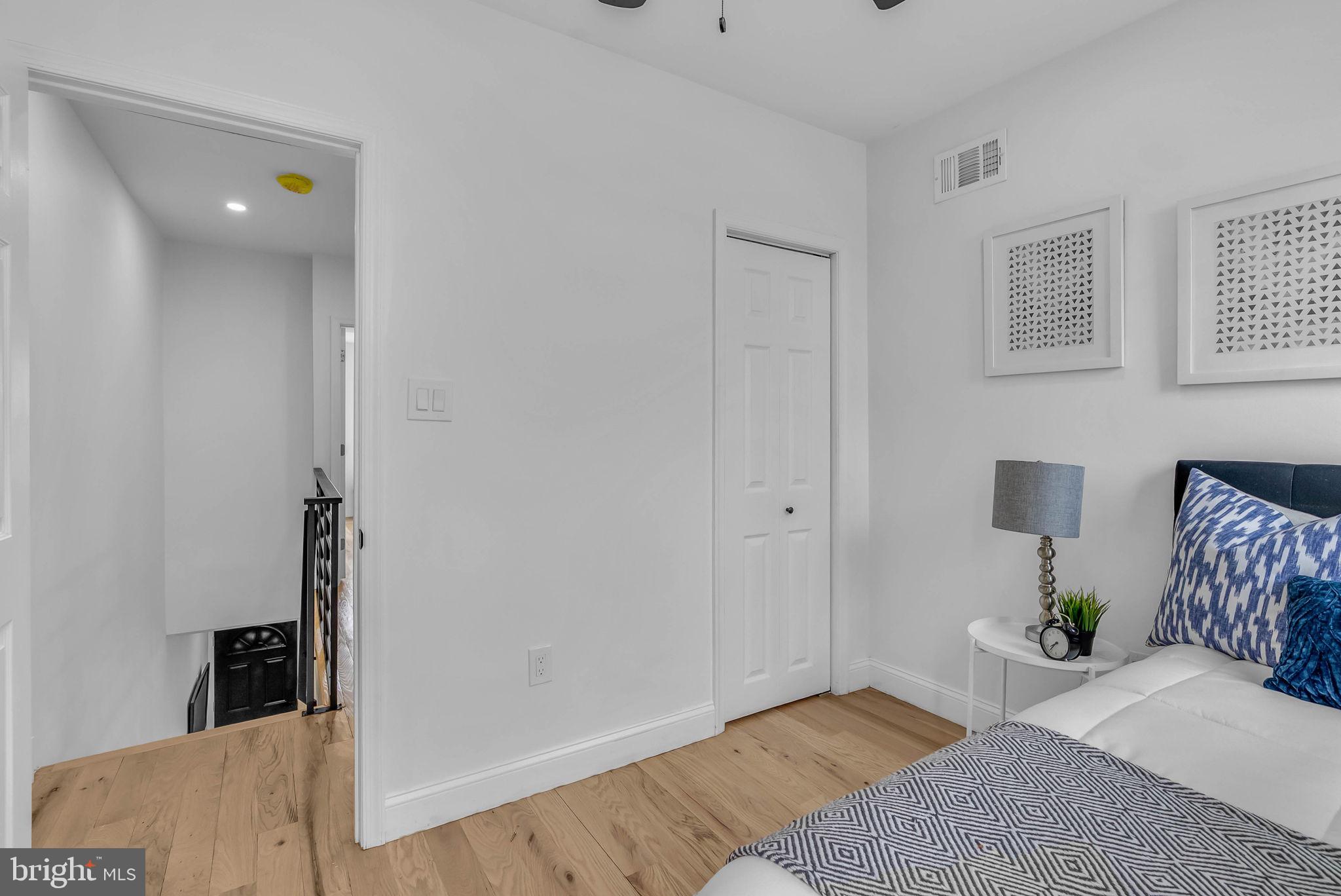 POINT BREEZE - Residential