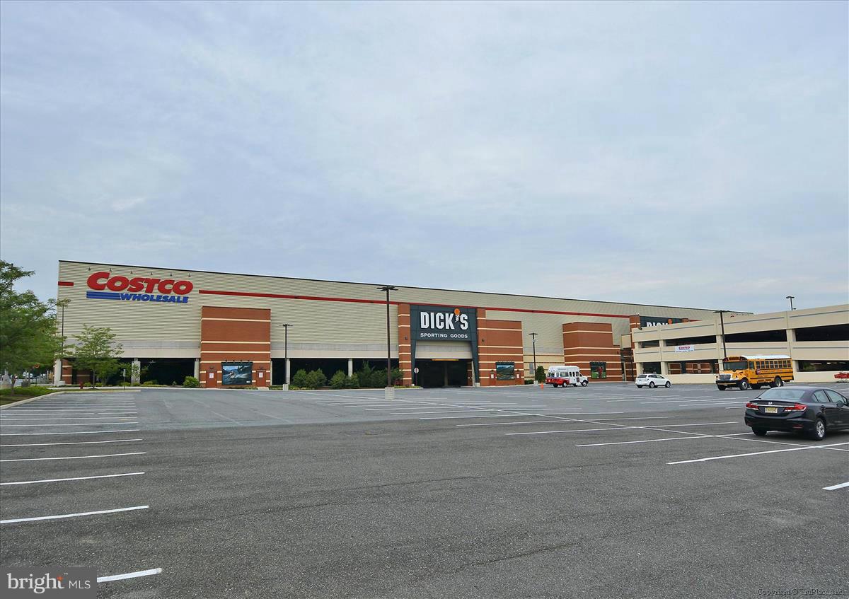 HEARTHSTONE VILLAGE - Residential