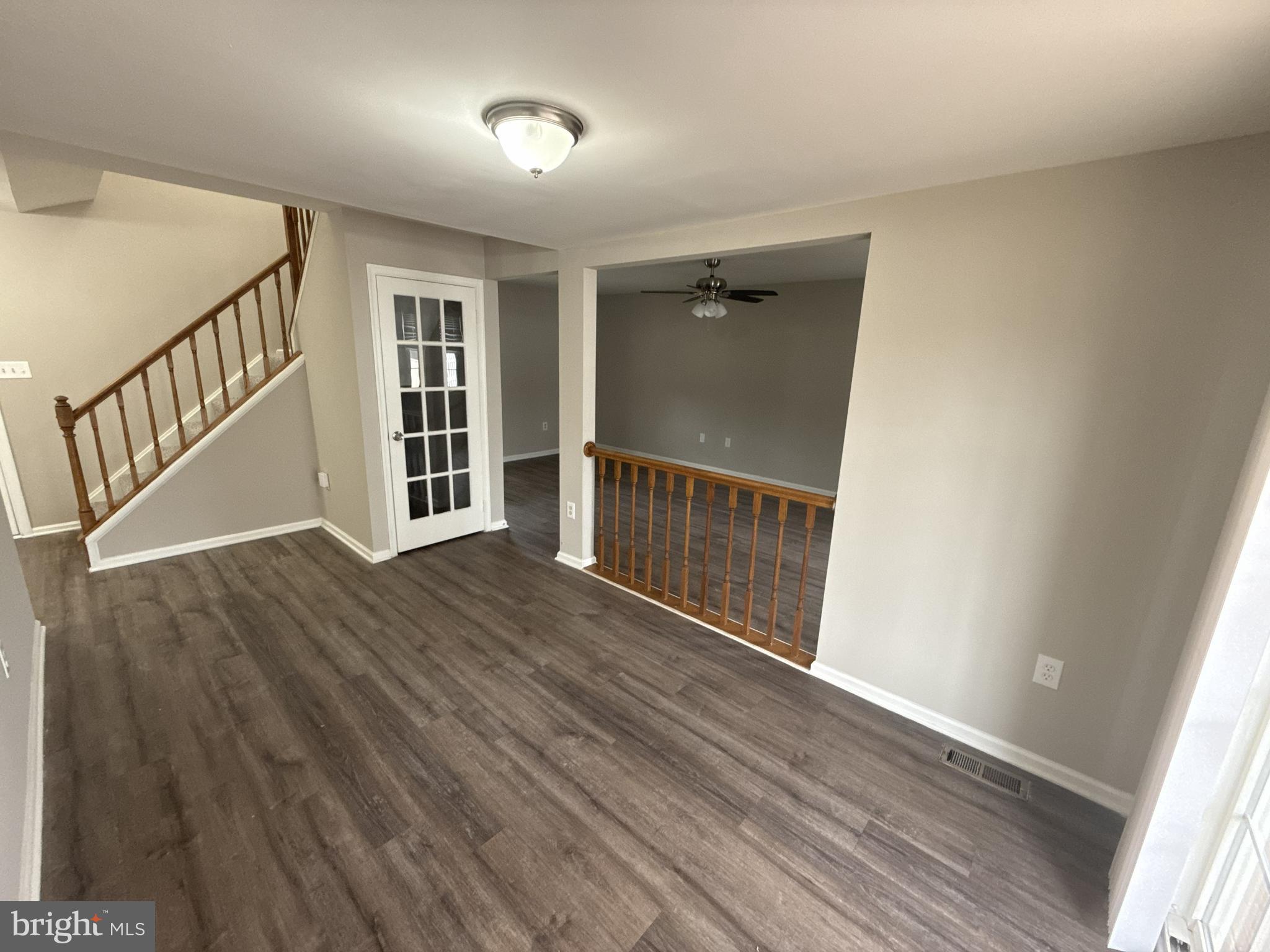 FOX RUN ESTATES - Residential