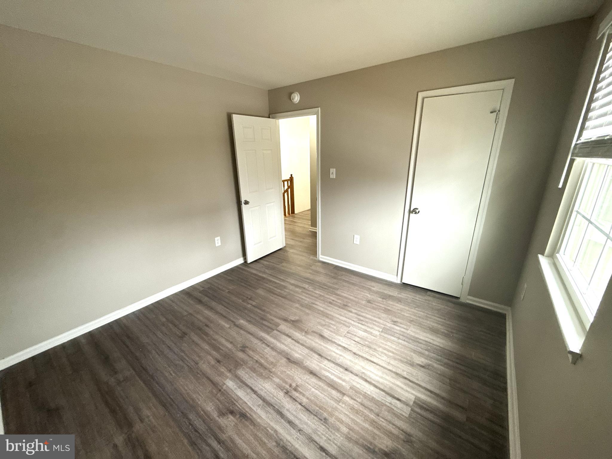 FOX RUN ESTATES - Residential