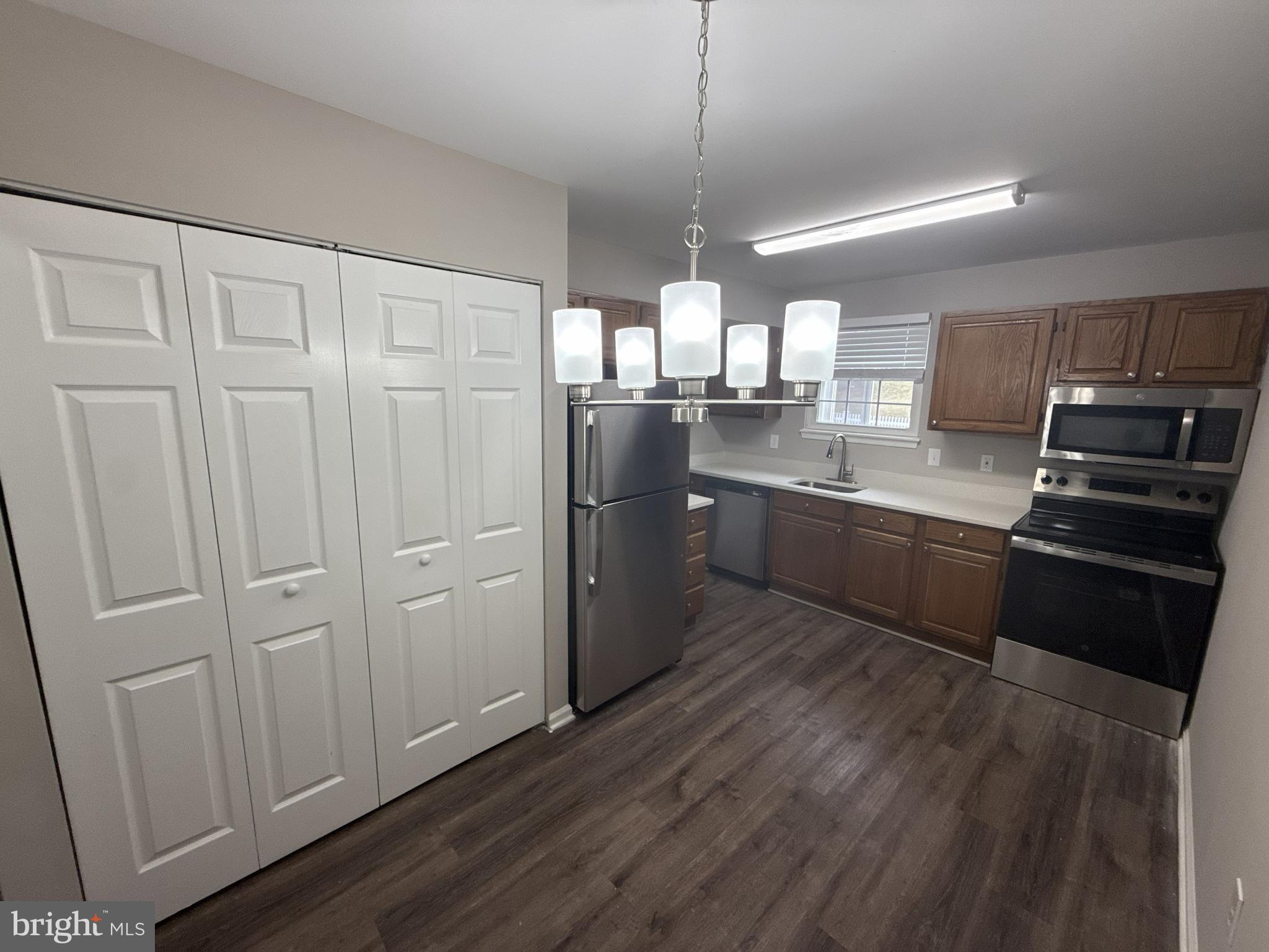 FOX RUN ESTATES - Residential