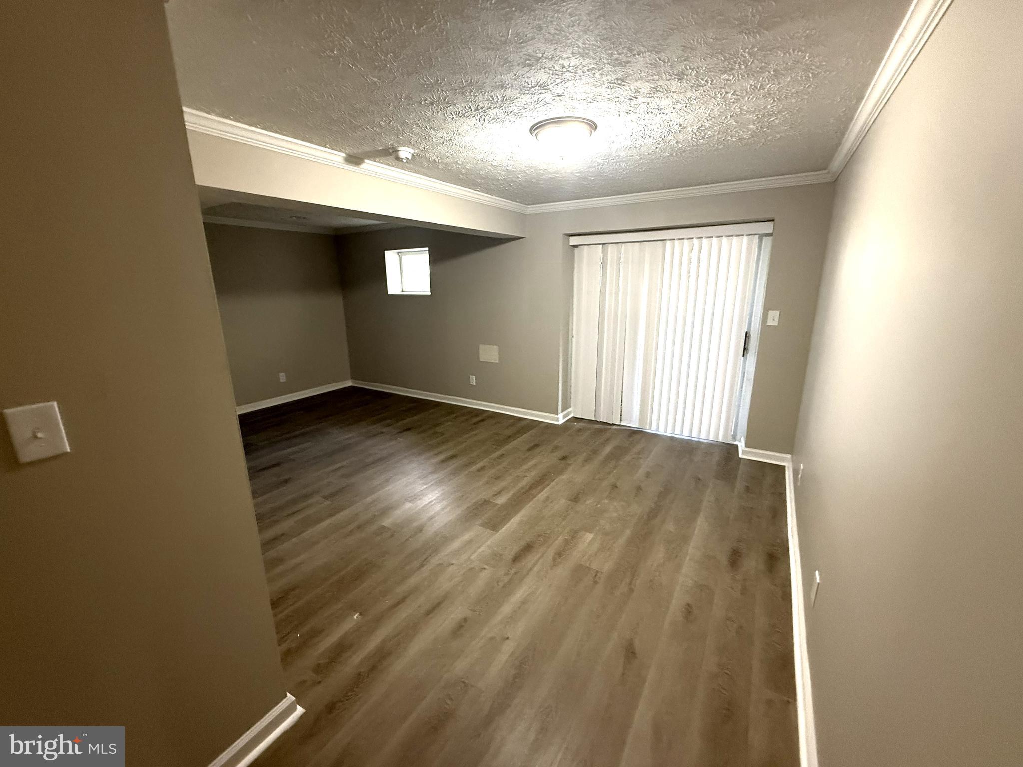 FOX RUN ESTATES - Residential