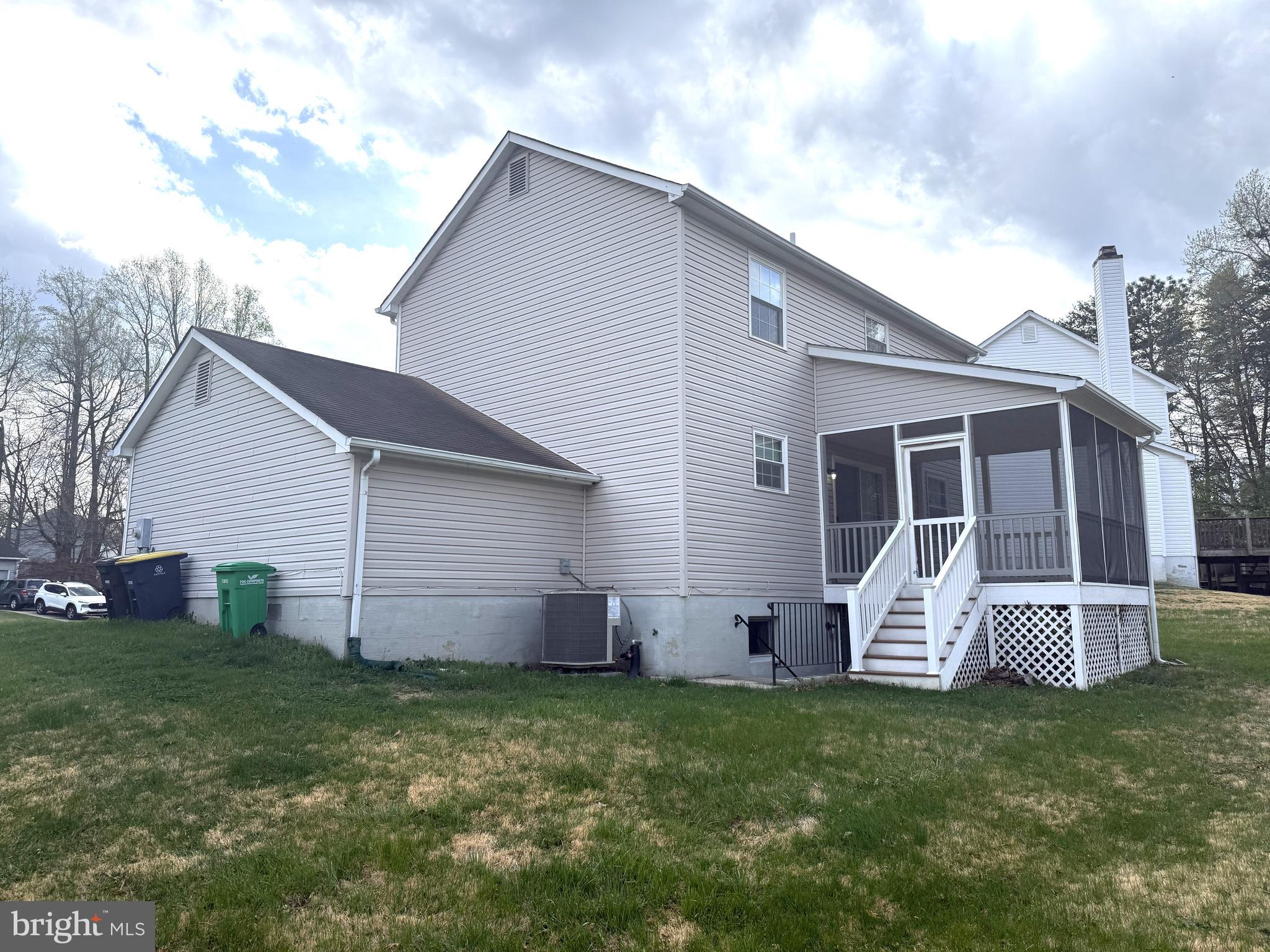 FOX RUN ESTATES - Residential