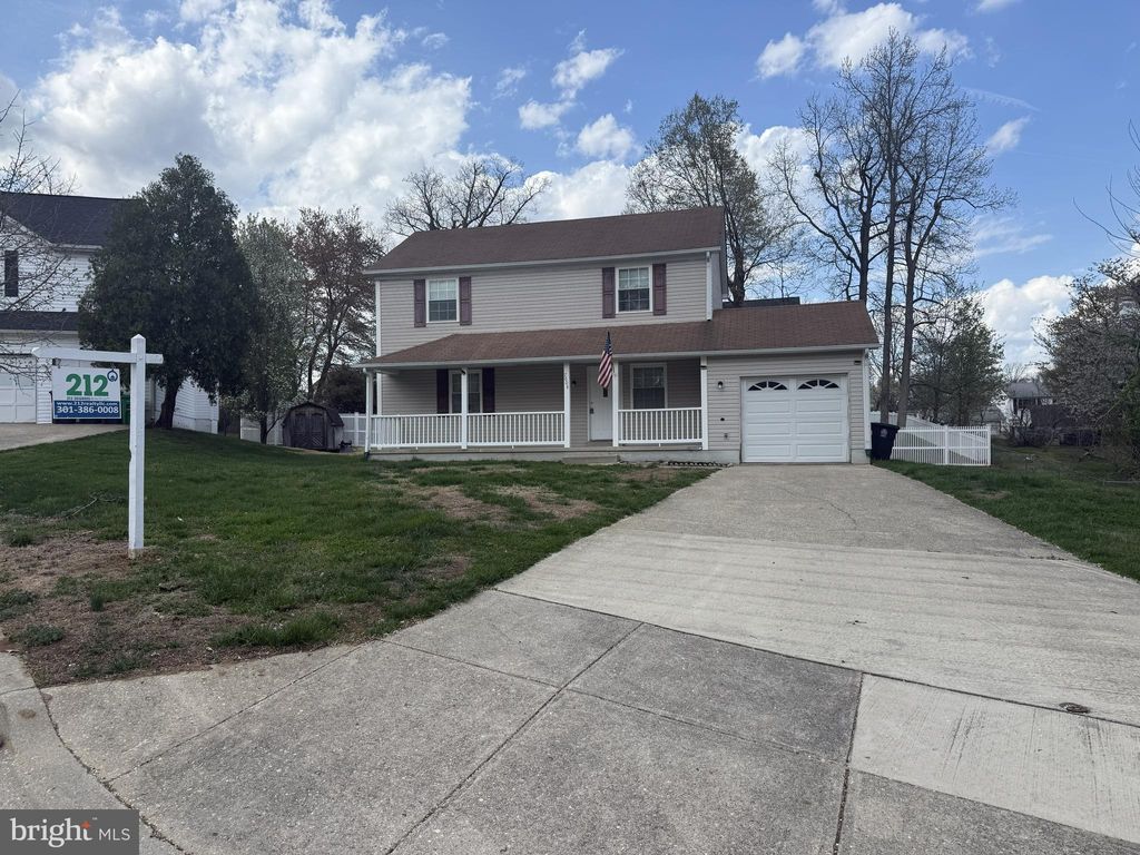 Photo of 7604 Fox Hunt Court, CLINTON, MD 20735 (MLS # MDPG2197336)