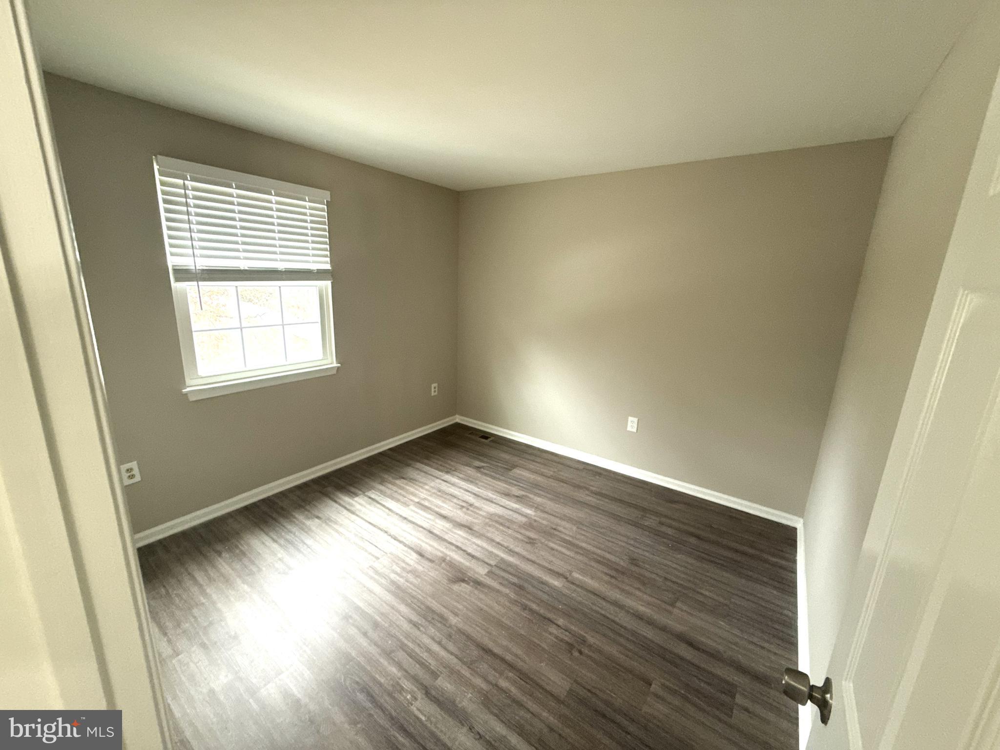 FOX RUN ESTATES - Residential