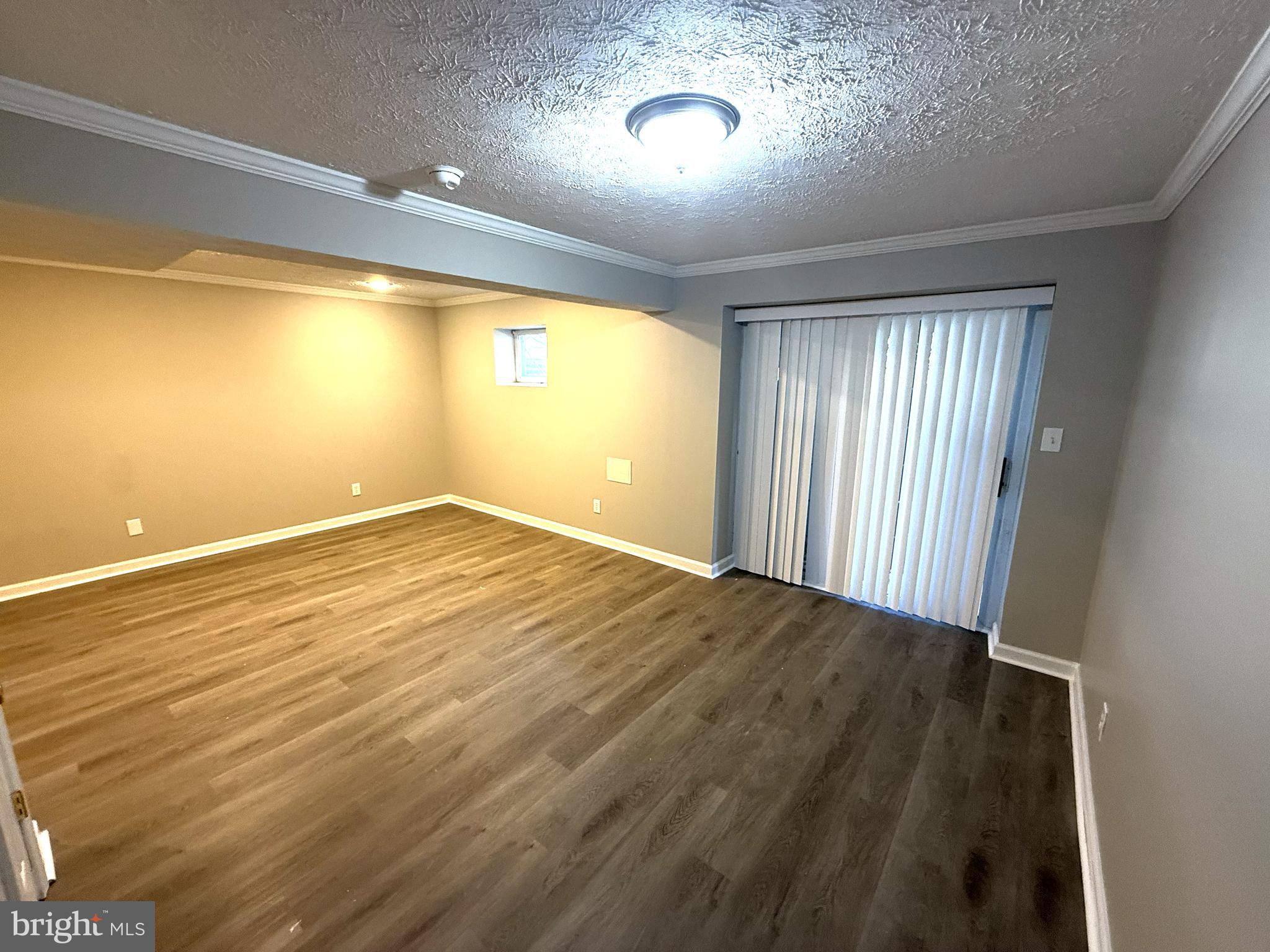 FOX RUN ESTATES - Residential