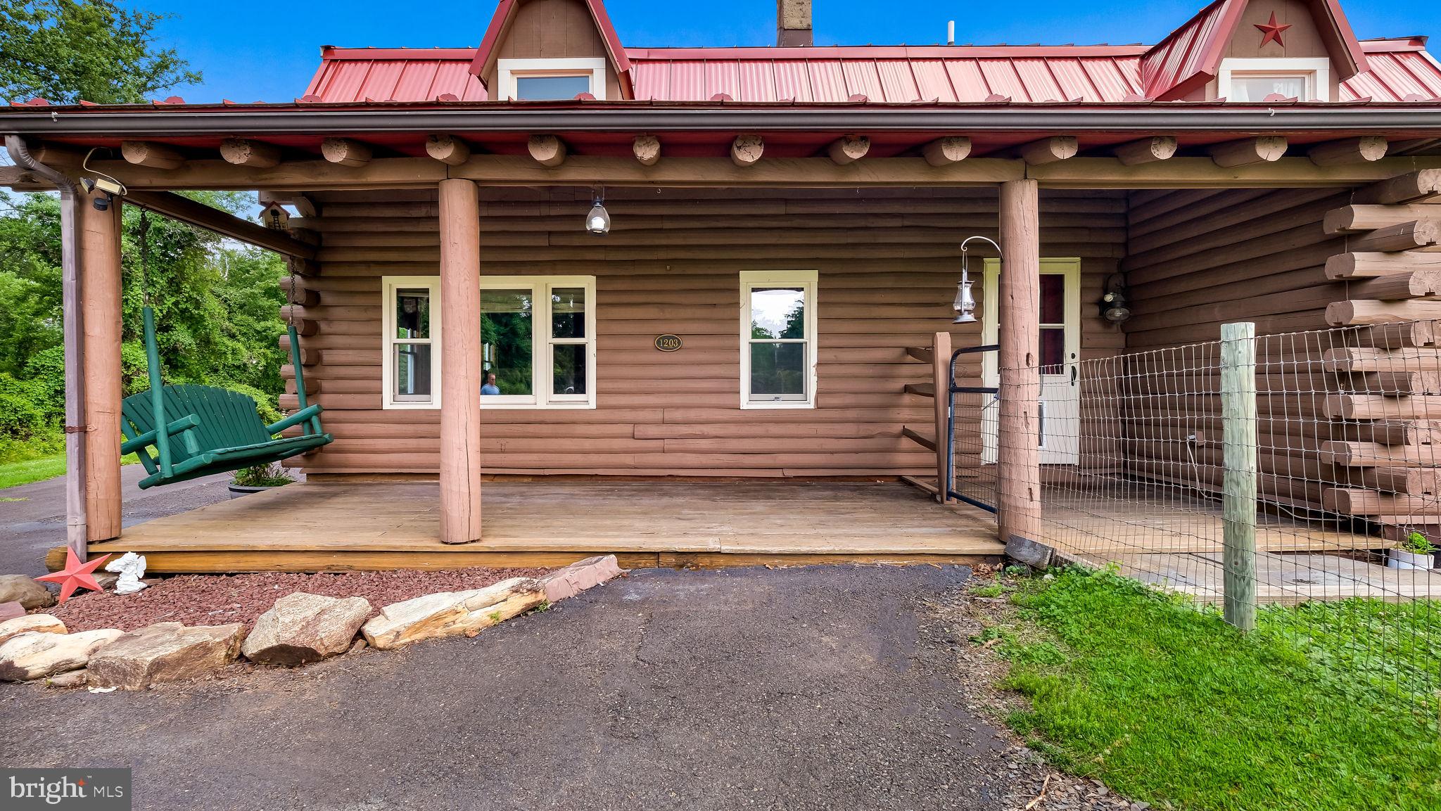 1203 W BRISTOL
