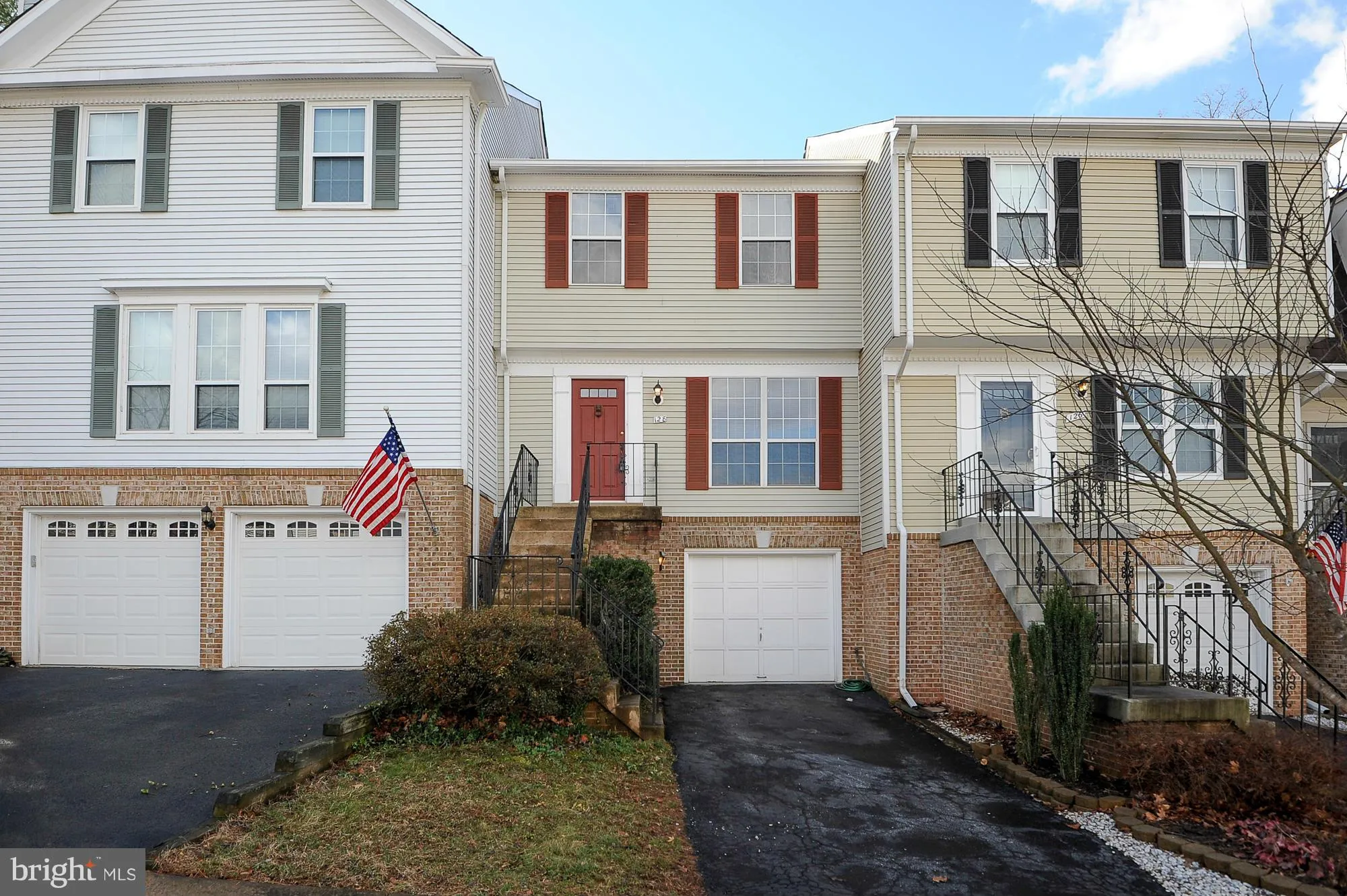 128 Sulgrave Court, Sterling, VA 20165