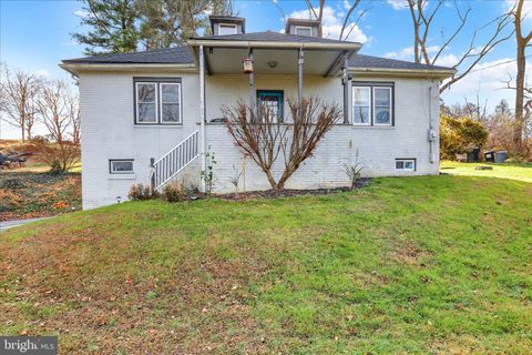 681 BAUMGARDNER ROAD LANCASTER PA 17603