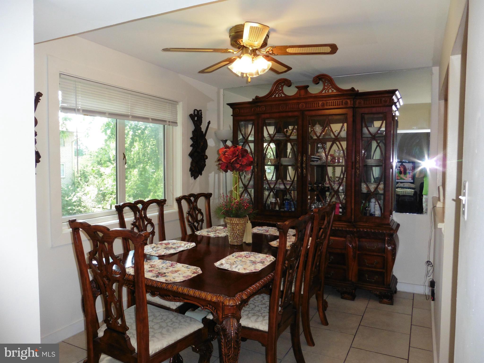 HERITAGE KNOLL - Residential