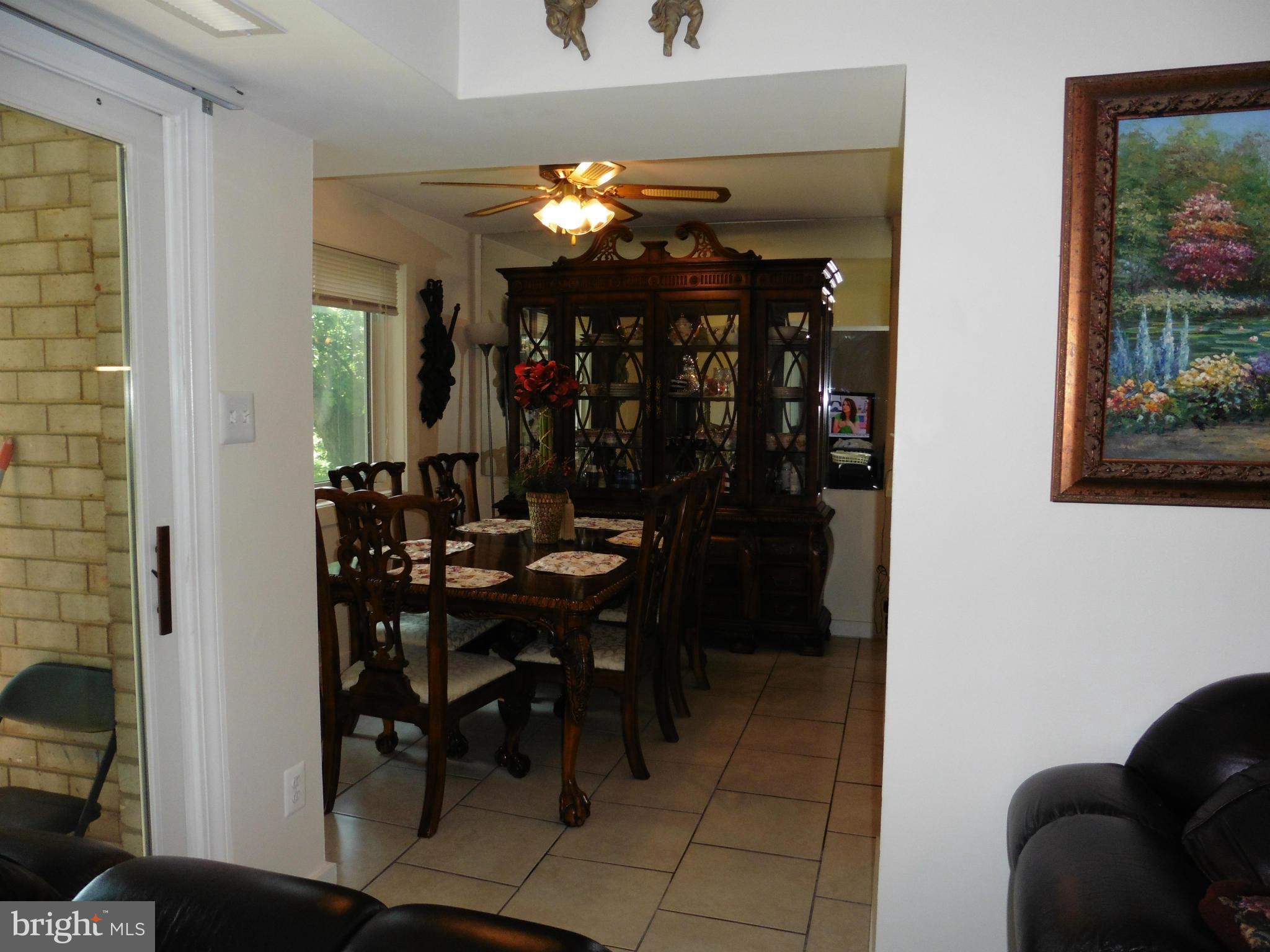 HERITAGE KNOLL - Residential