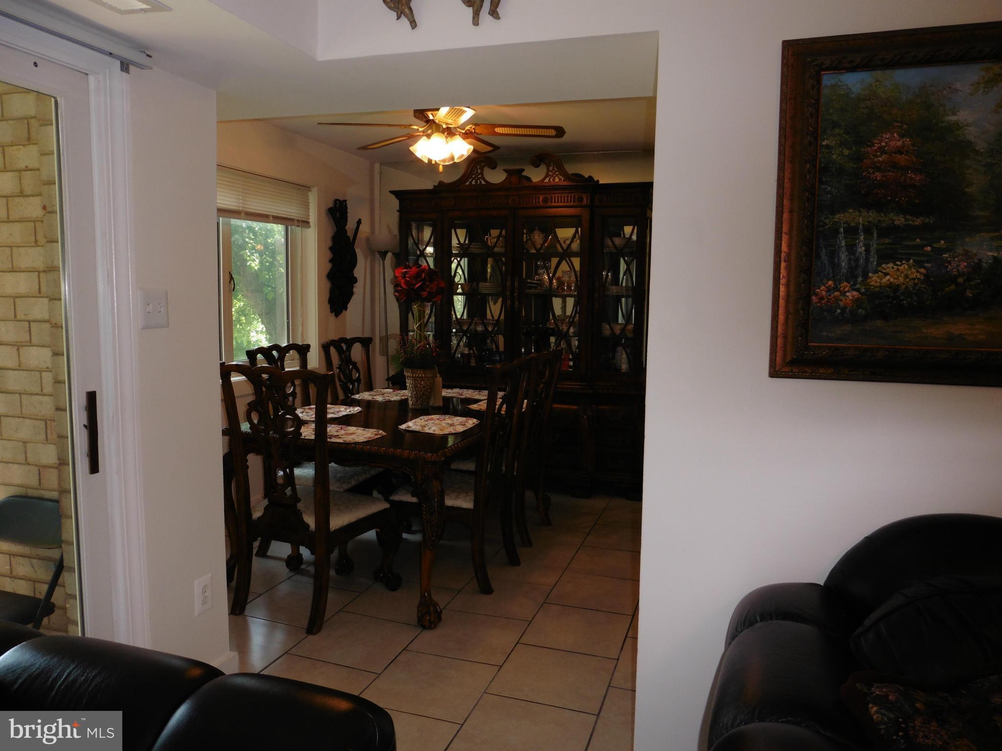 HERITAGE KNOLL - Residential