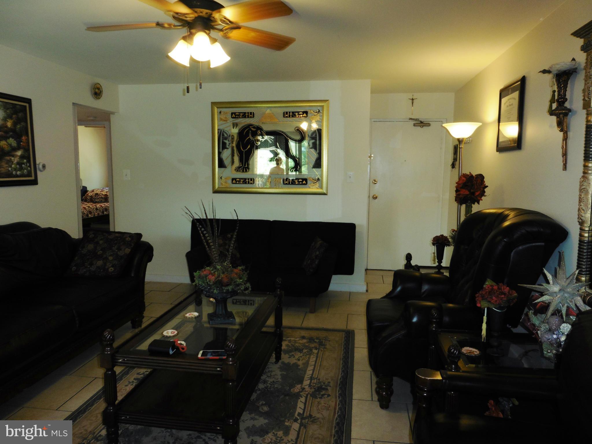 HERITAGE KNOLL - Residential