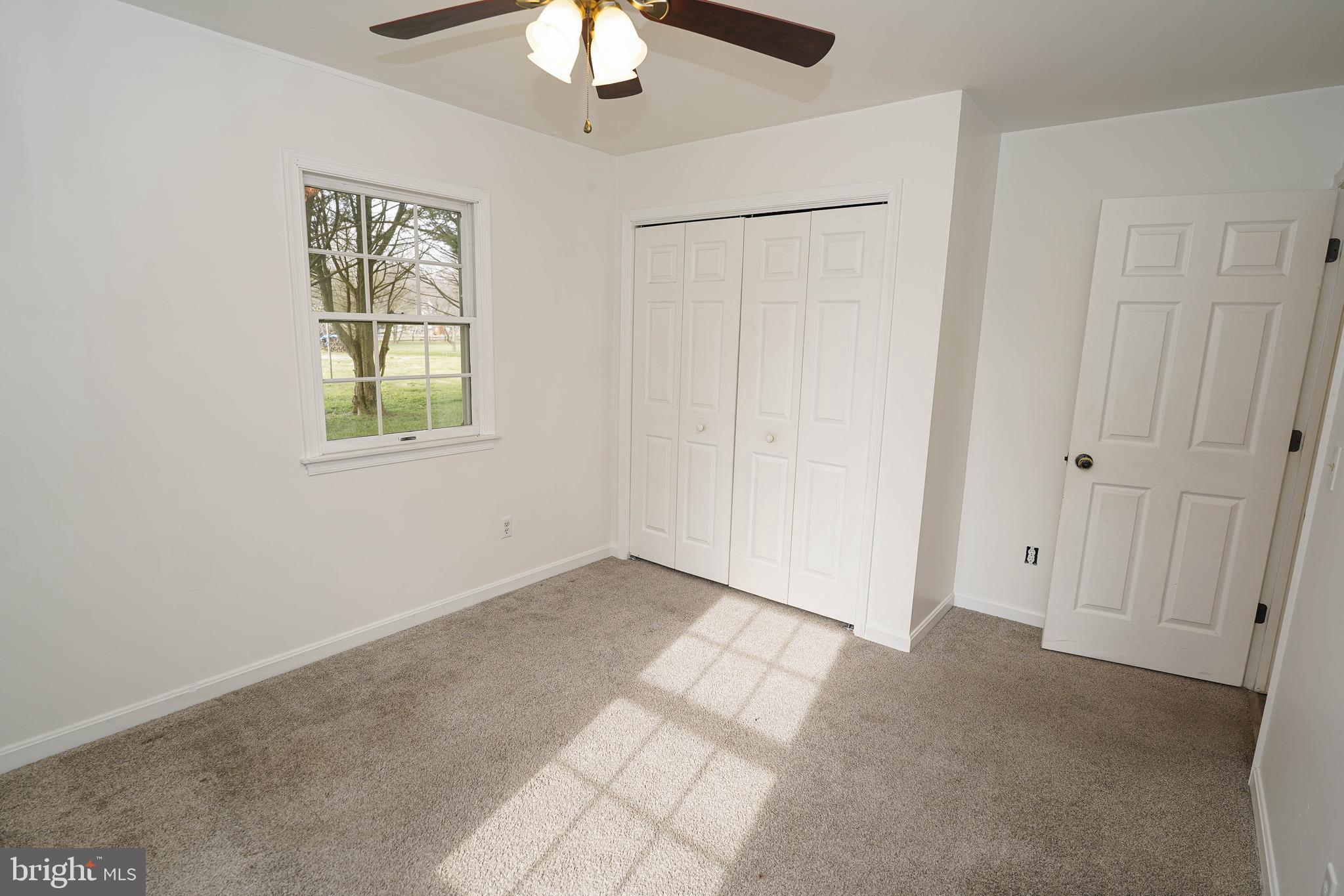 KING WILLIAMS COURT - Residential Lease