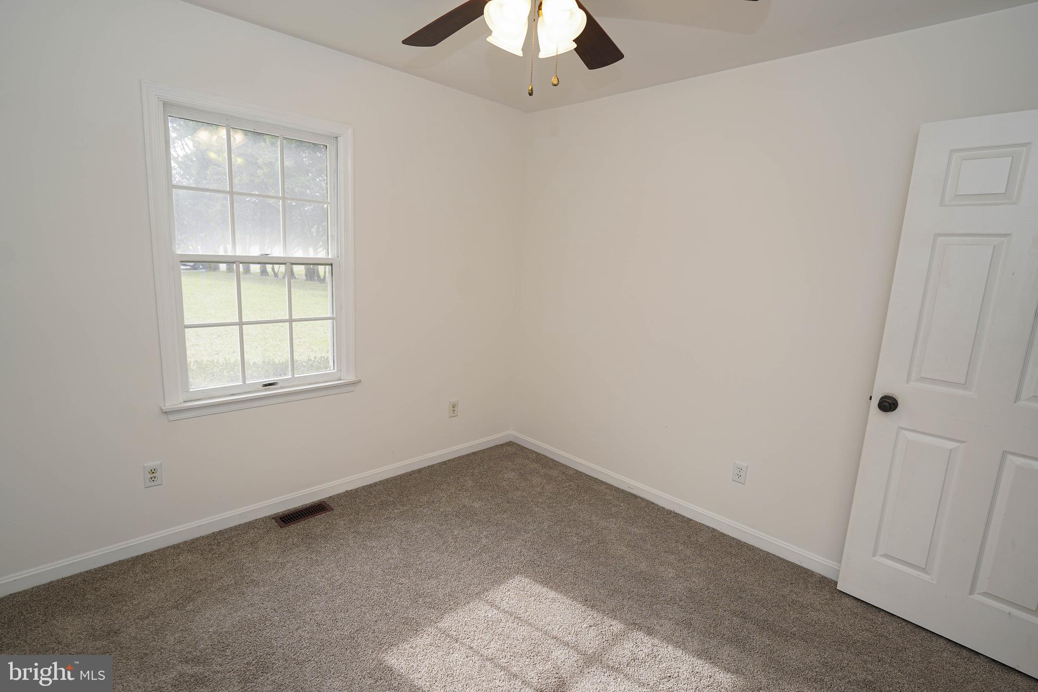 KING WILLIAMS COURT - Residential Lease