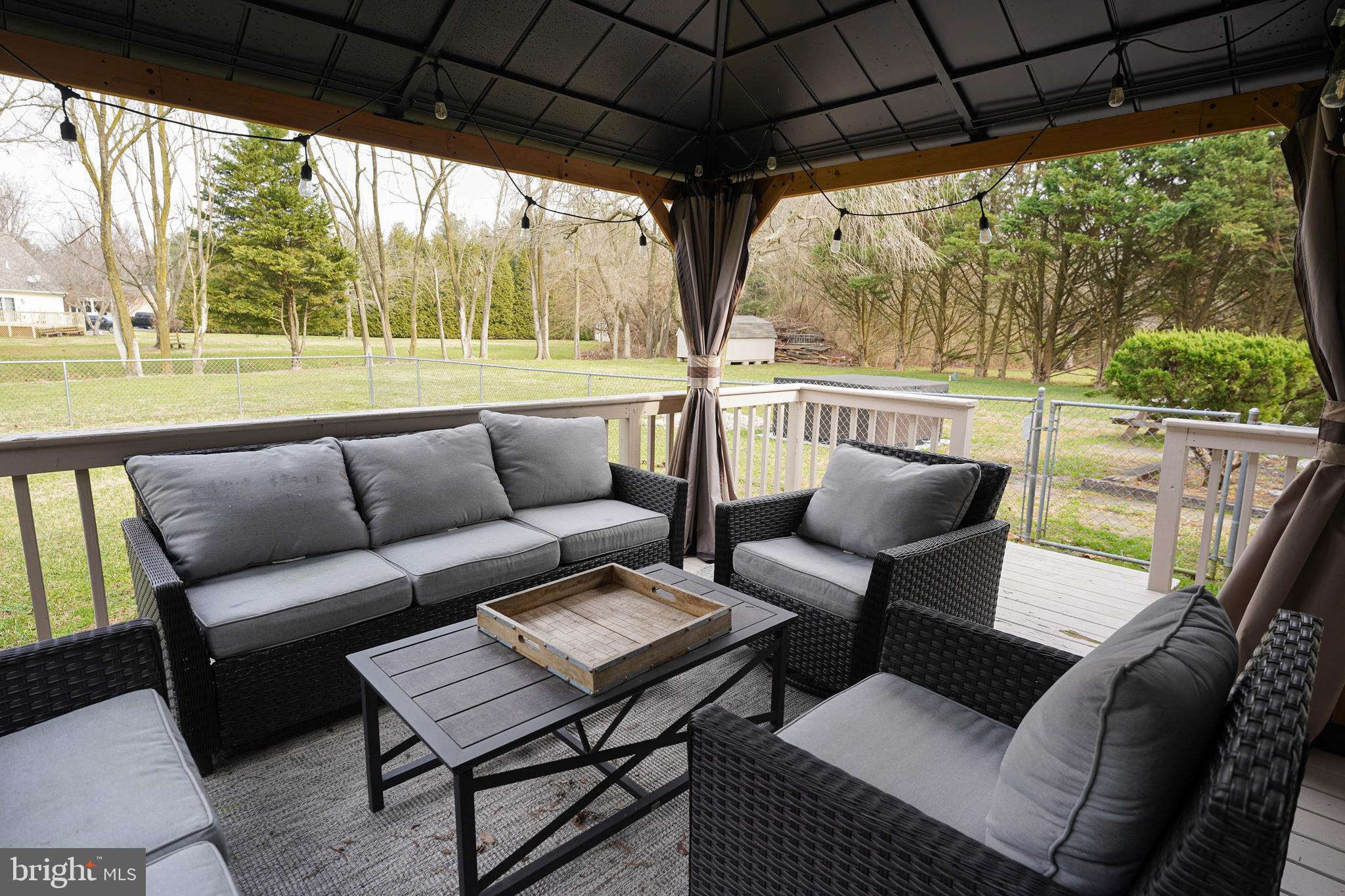 KING WILLIAMS COURT - Residential Lease