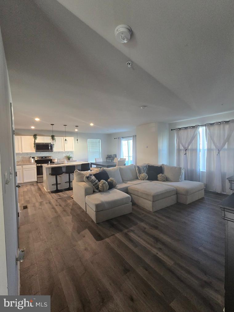 11 SUGARBERRY DRIVE