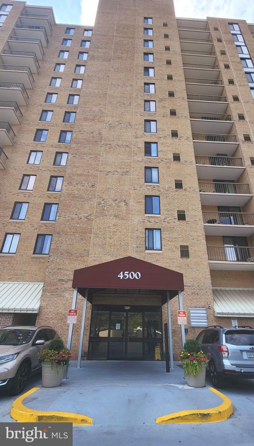 Beautifully updated and meticulously maintained, this 2-bedroom, 2-bath condo perfectly blends luxury and convenience. Enjoy easy access to the elevator and assigned parking in this stunning unit, which features elegant living spaces with floor-to-ceiling windows and a spacious living room that opens to a large private balcony. The gourmet kitchen is equipped with stainless steel appliances, granite countertops, and a separate dining area and breakfast nook. The primary suite boasts two large walk-in closets, a fully updated ensuite bath, and newly installed carpet. The second bedroom has access to another full bath with a tub and shower. Additional features include an in-unit high-efficiency washer and dryer, as well as a separate extra storage space. New hardwood floors enhance the living, dining, and breakfast areas. 

Community amenities feature 24/7 front-desk service, an outdoor swimming pool, fitness center, tennis courts, a pool table, party/conference/media rooms (available for private use), and resident bbq grills and picnic areas. This unit is conveniently located near shops, restaurants, trails, and bus shuttles, with easy access to I-495, I-395, I-66, and Route 50—just minutes from Washington, D.C., the Pentagon, and Reagan National Airport! The homeowner will cover the move-in fee! Available NOW!