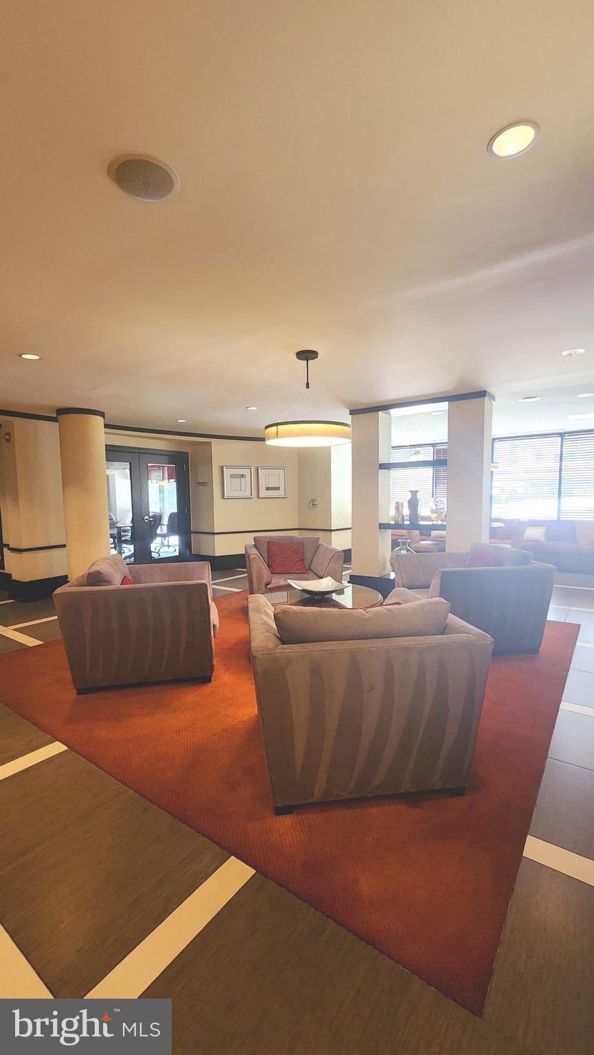 CENTURY SOUTH - Residential Lease