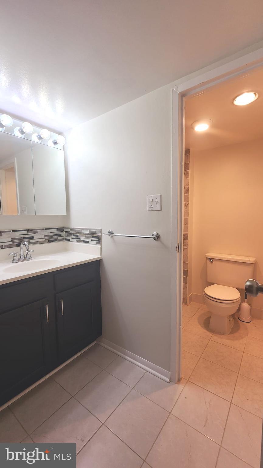 CENTURY SOUTH - Residential Lease