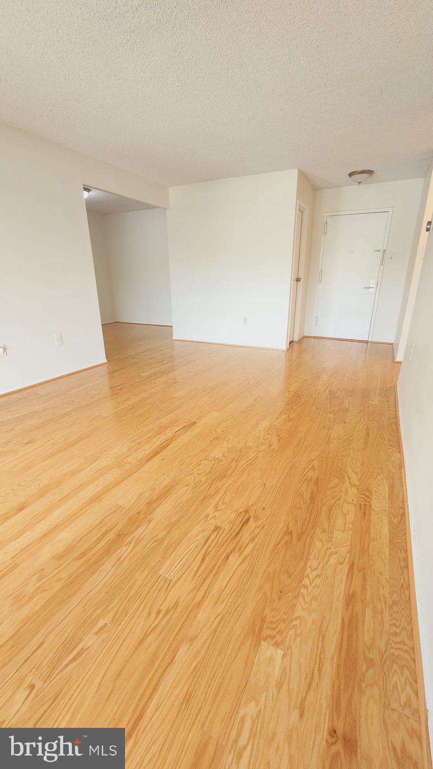 CENTURY SOUTH - Residential Lease