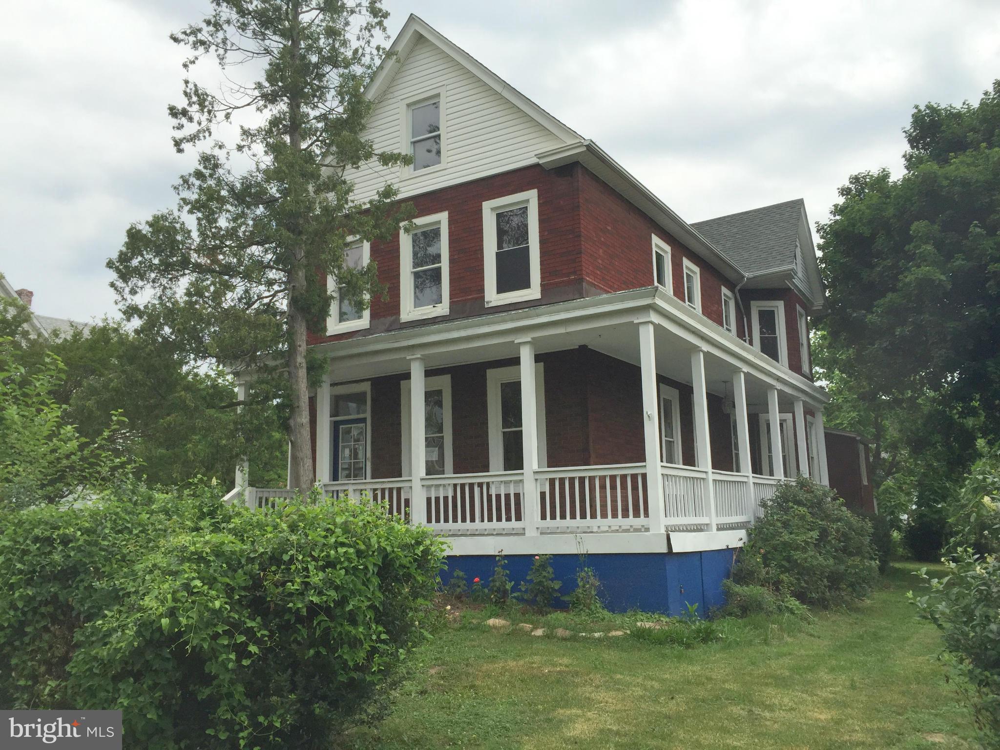 TAYLOR HEIGHTS - Residential