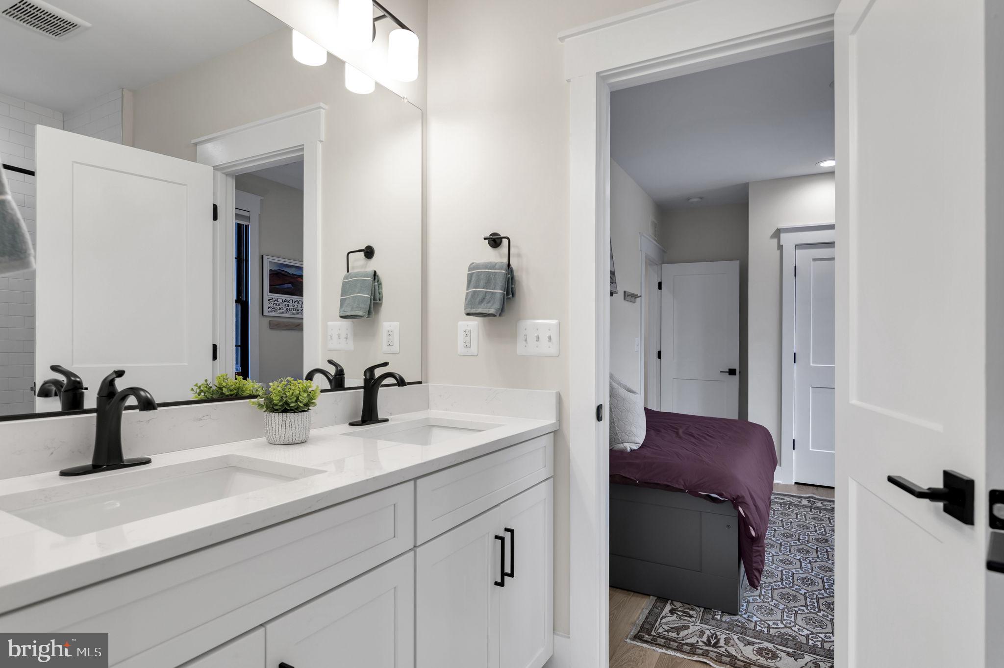 DEL RAY - Residential