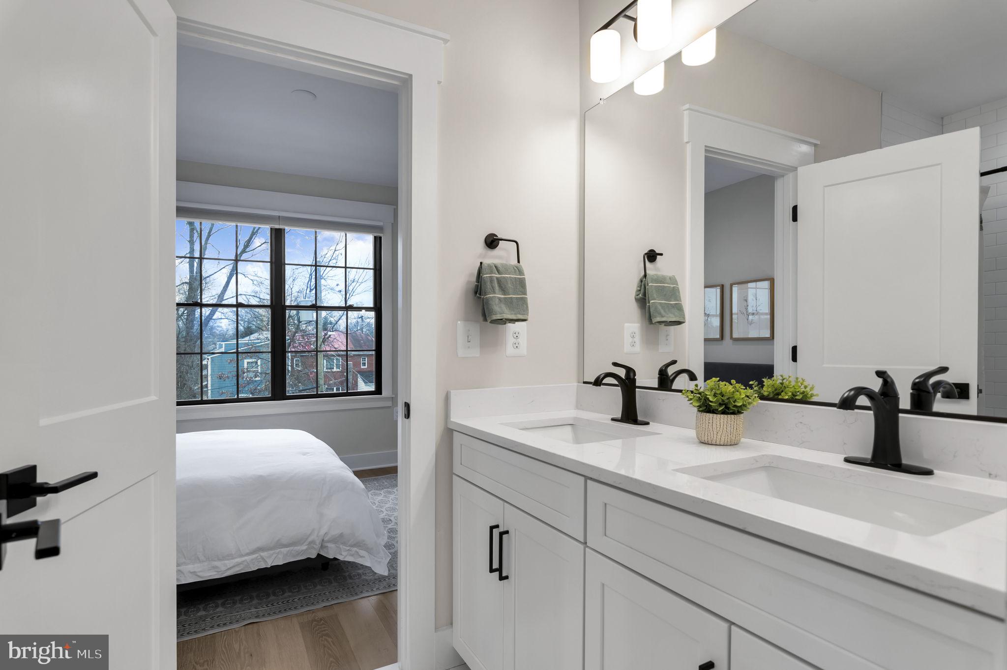 DEL RAY - Residential