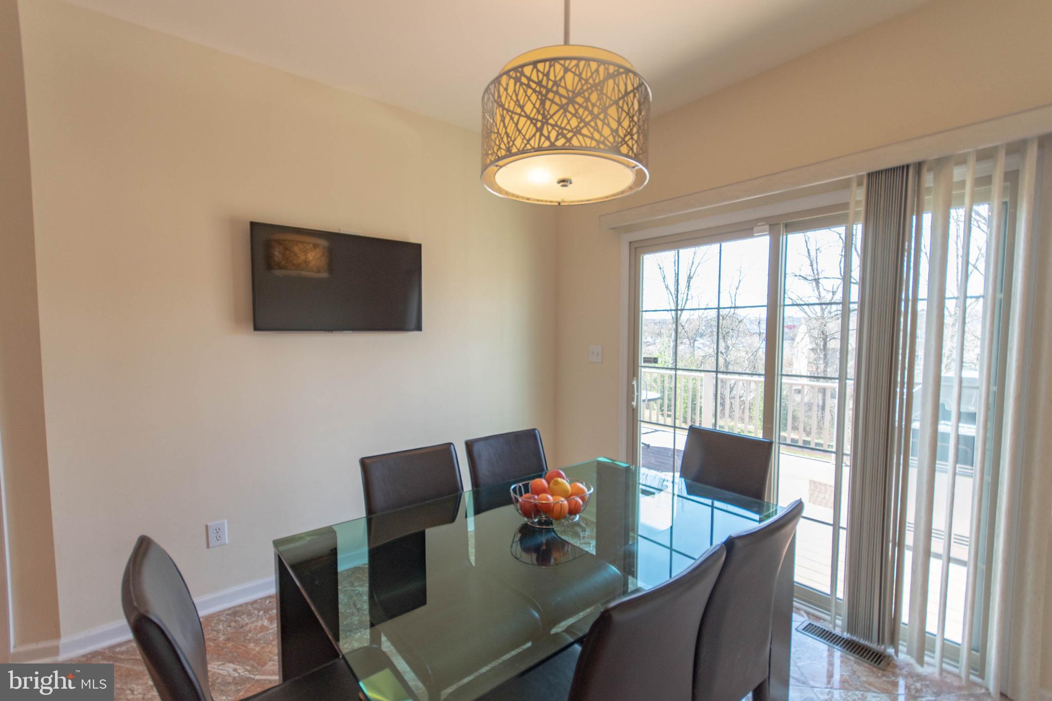 WALNUT GROVE - Residential