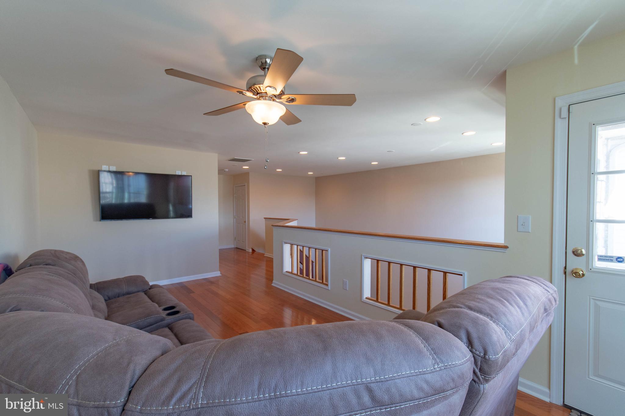 WALNUT GROVE - Residential