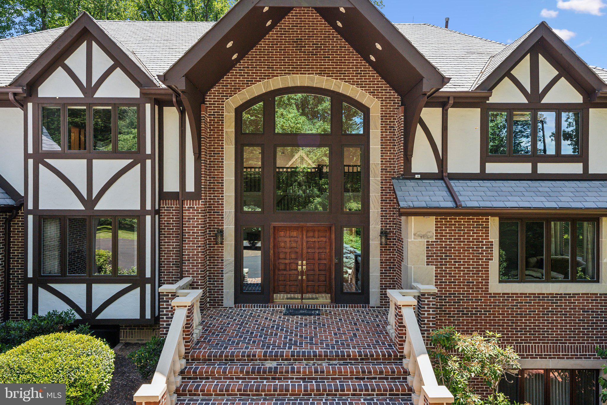 6723 GEORGETOWN PIKE