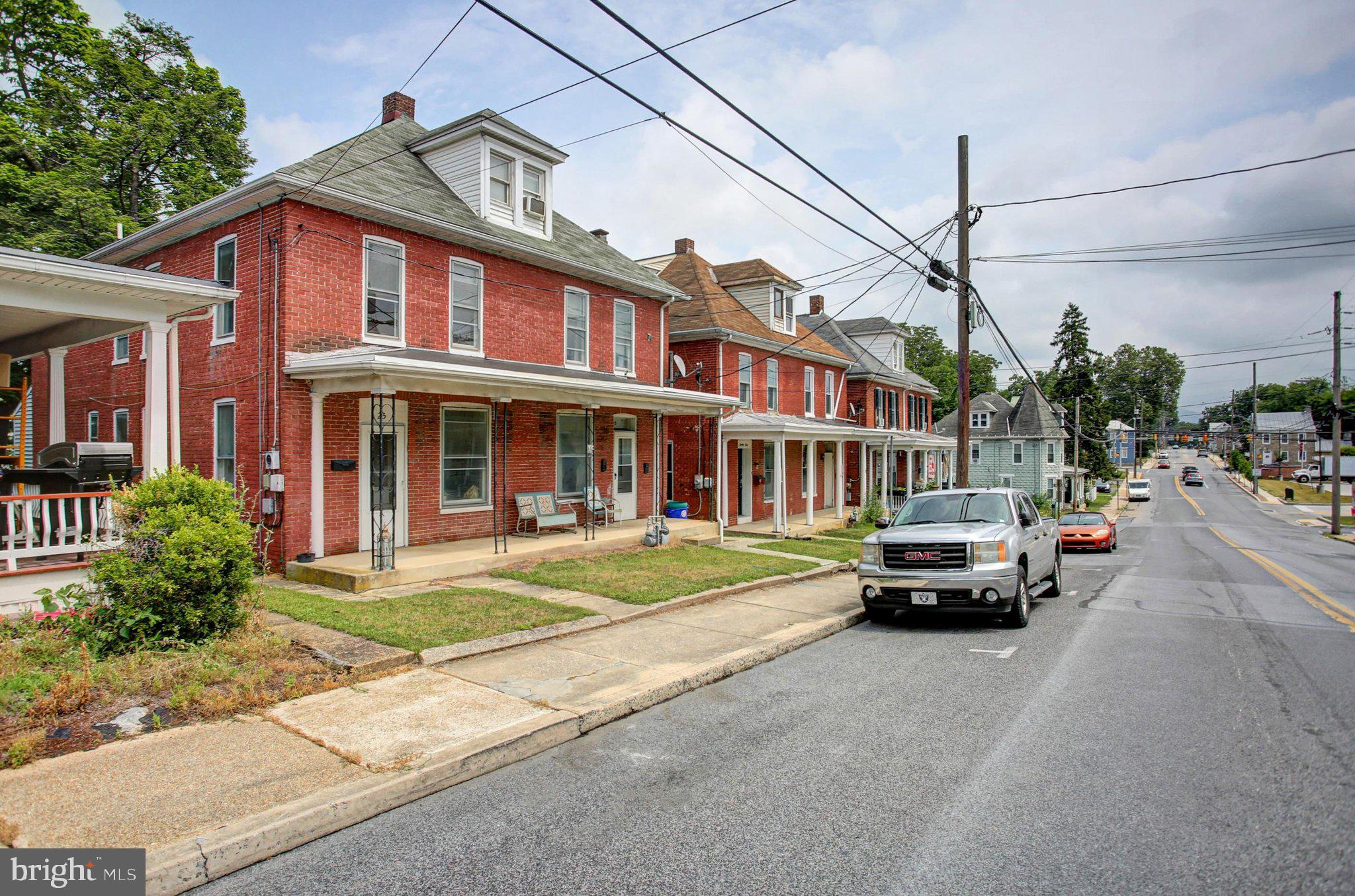 23 & 25 N QUEEN STREET
