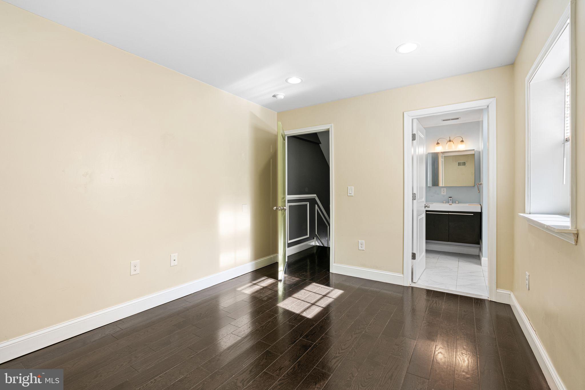 PASSYUNK SQUARE - Residential