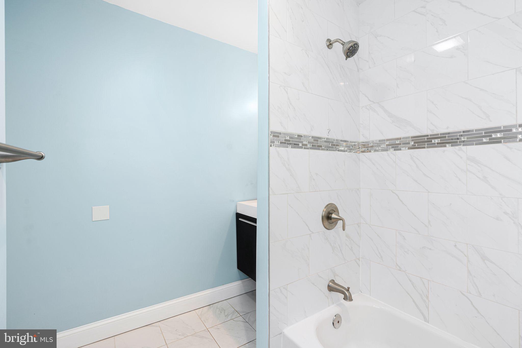 PASSYUNK SQUARE - Residential