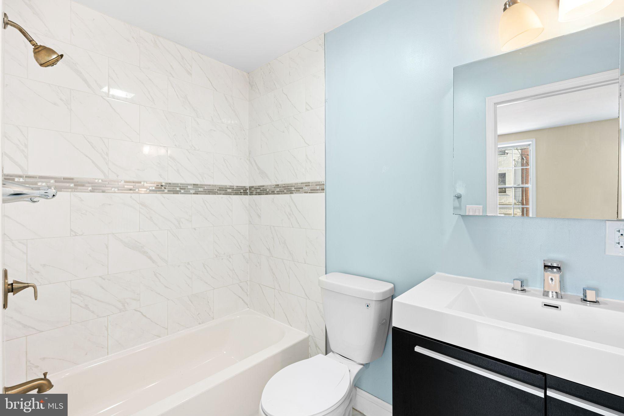 PASSYUNK SQUARE - Residential