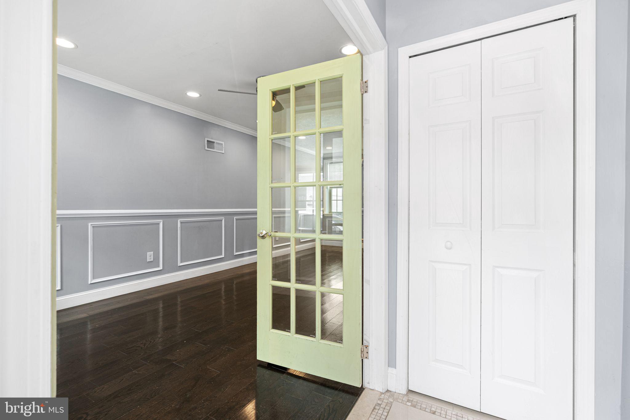 1344 E PASSYUNK AVENUE