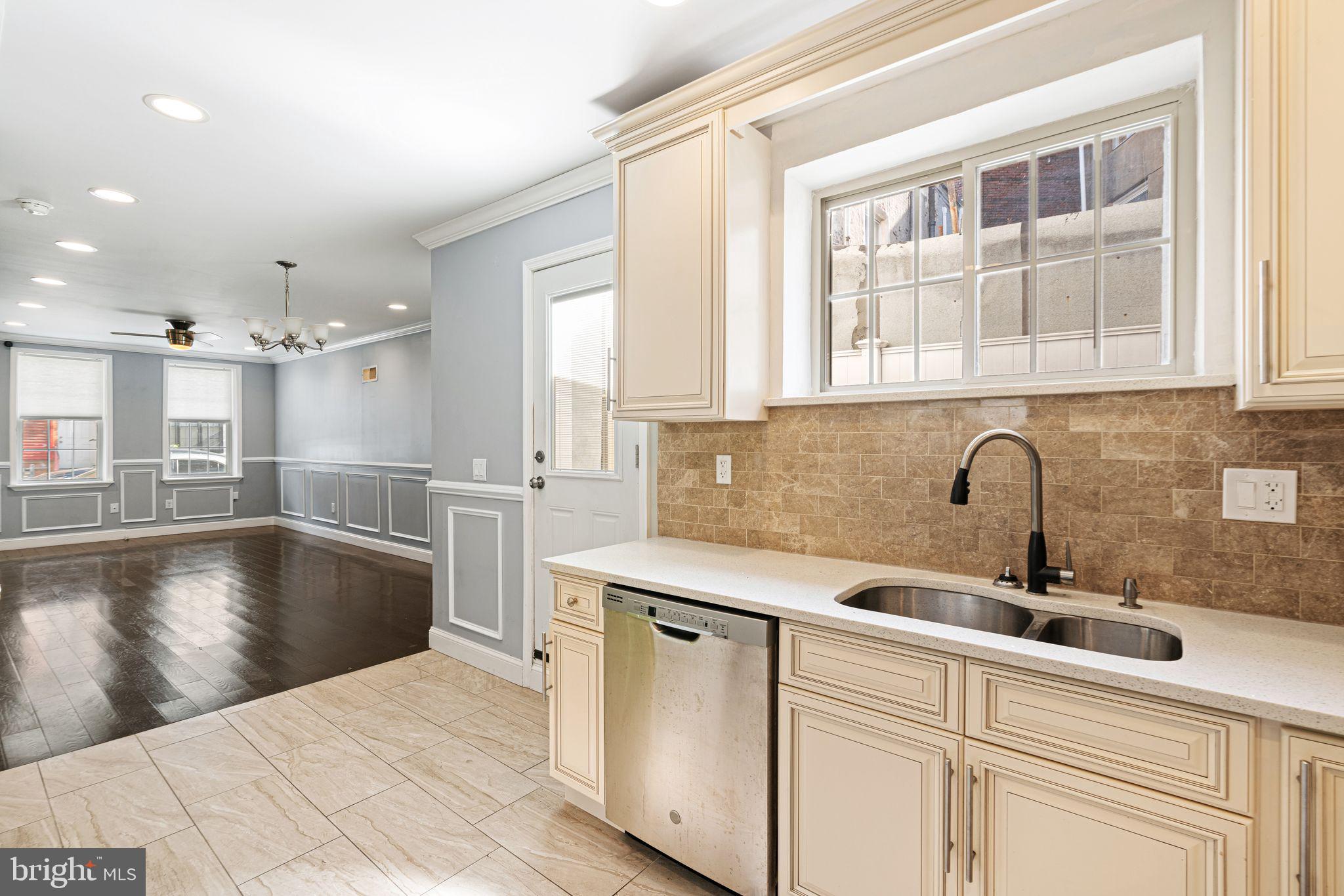 PASSYUNK SQUARE - Residential