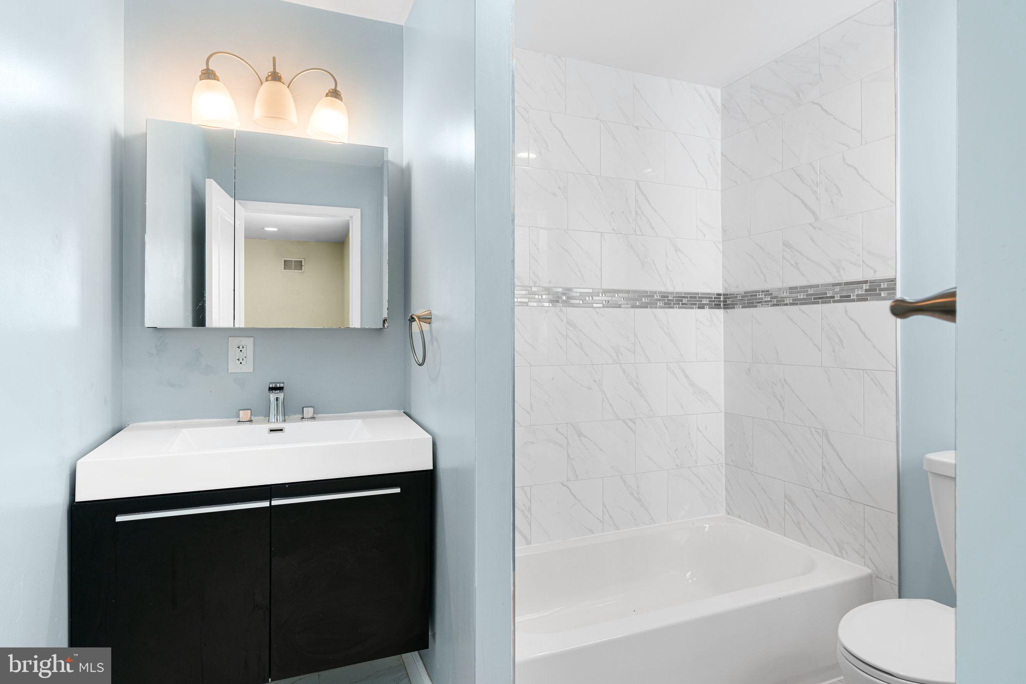 PASSYUNK SQUARE - Residential