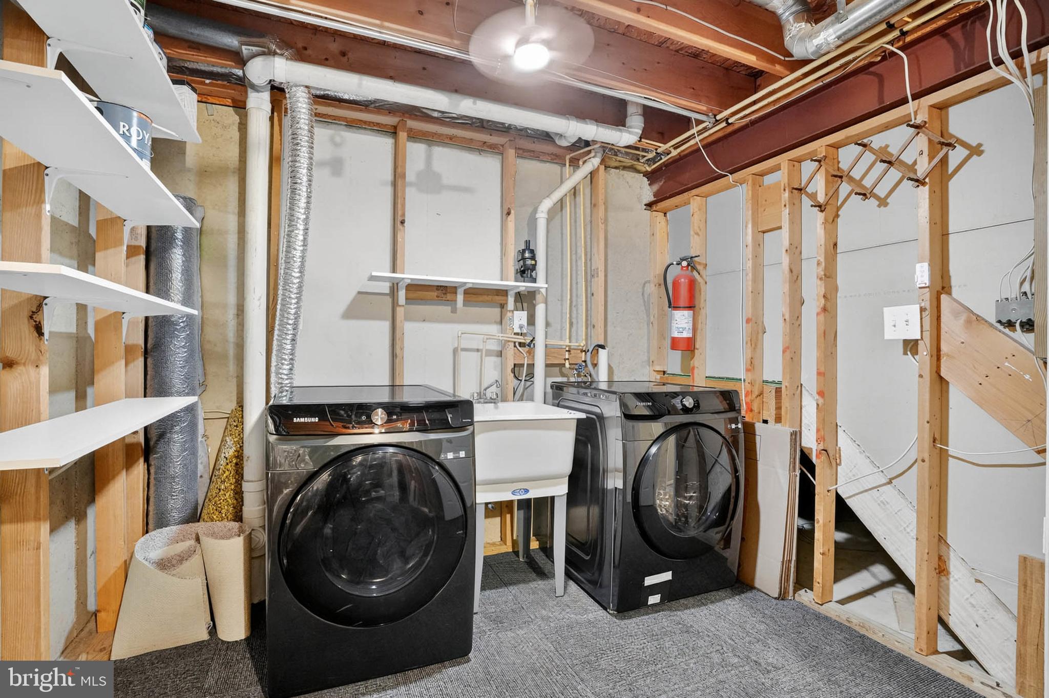 SUMMERS RUN - Residential