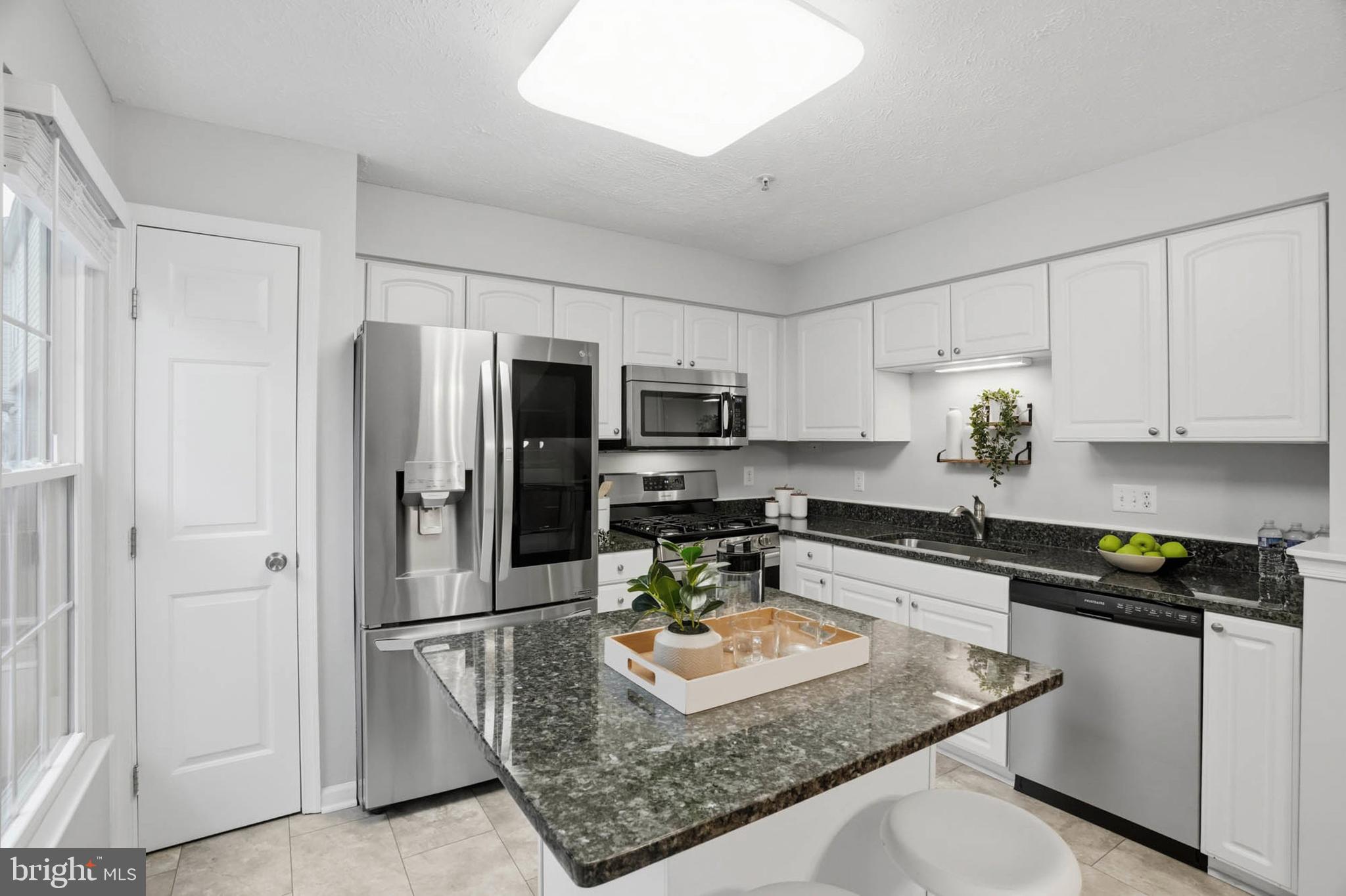 SUMMERS RUN - Residential