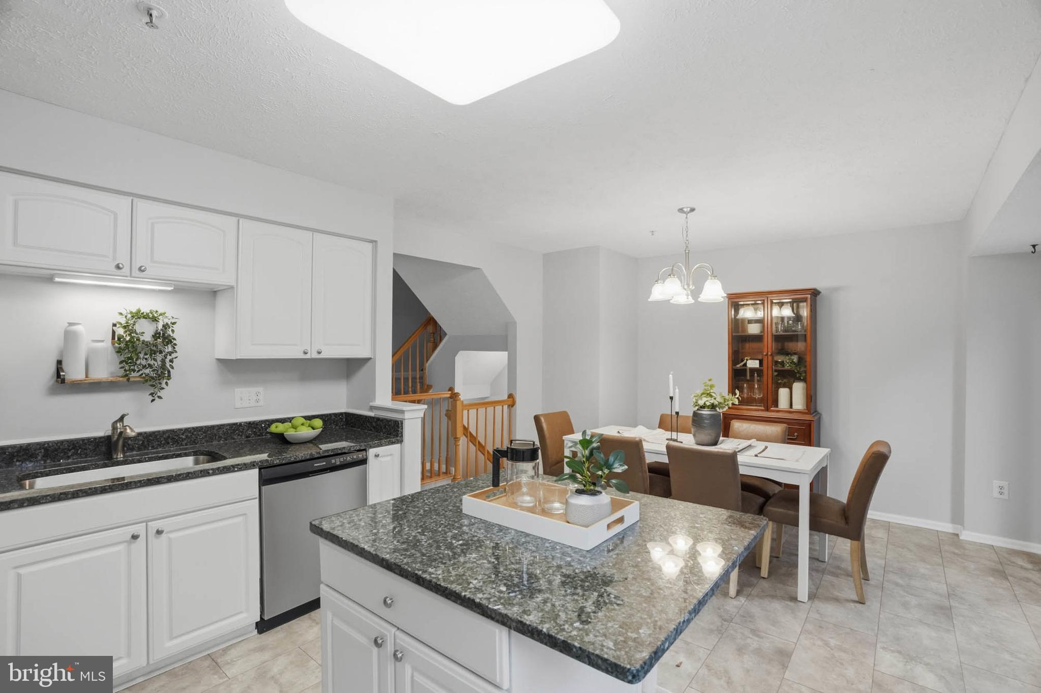 SUMMERS RUN - Residential