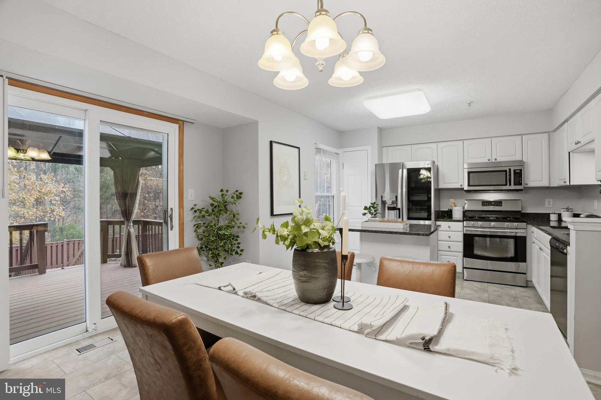 SUMMERS RUN - Residential