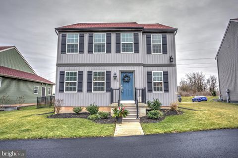 Photo of 15 BITTENDORF WAY, REINHOLDS, PA 17569 (MLS # PALA2029718)