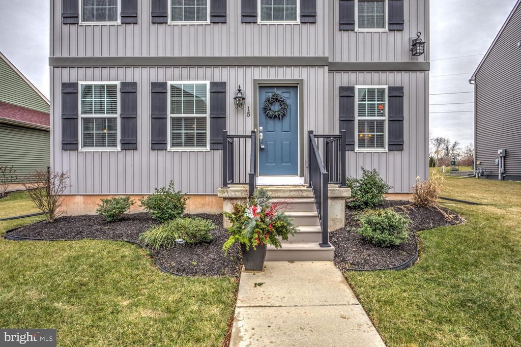 Photo of 15 BITTENDORF WAY, REINHOLDS, PA 17569 (MLS # PALA2029718)