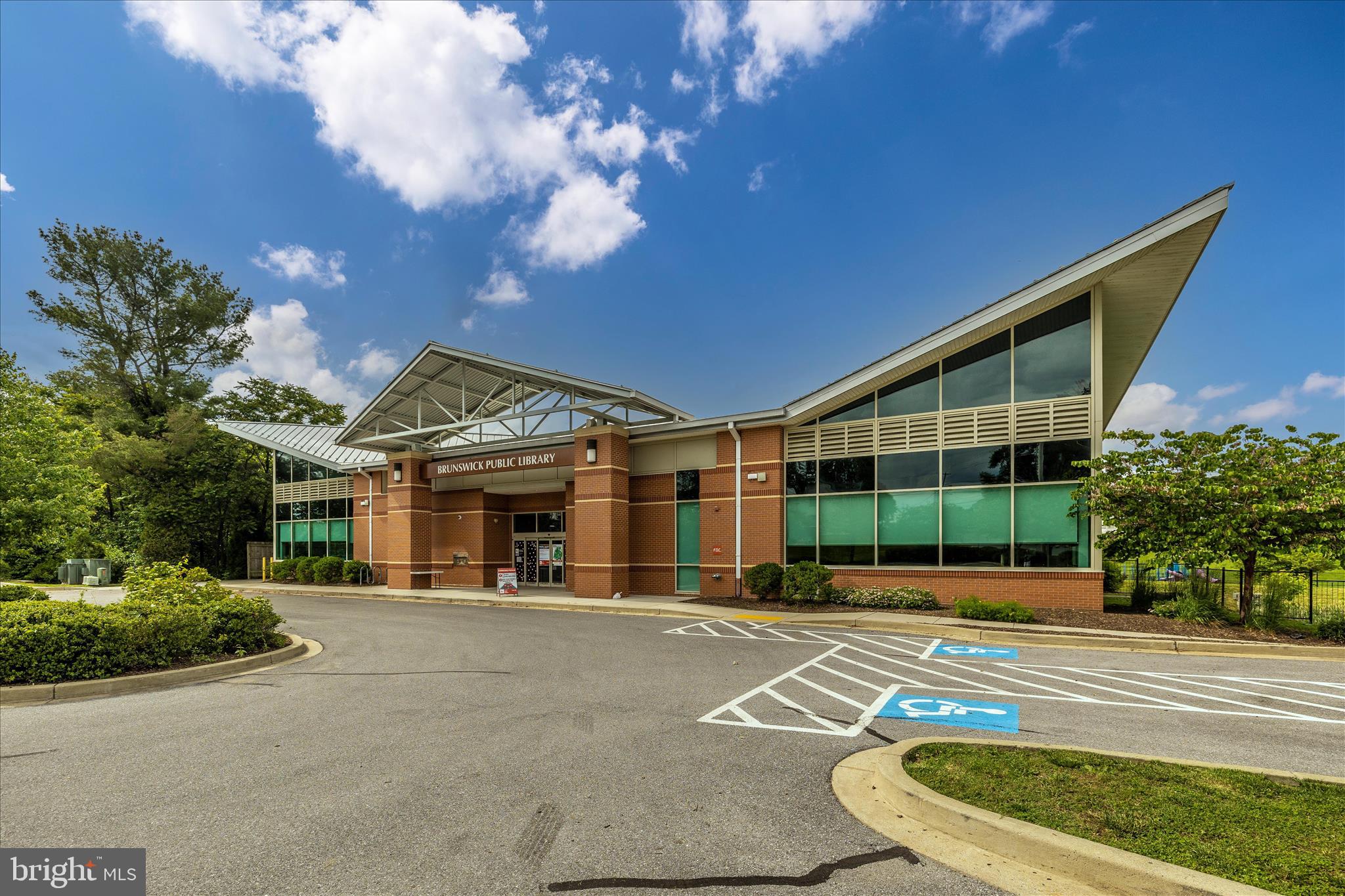 BRUNSWICK CROSSING - Residential