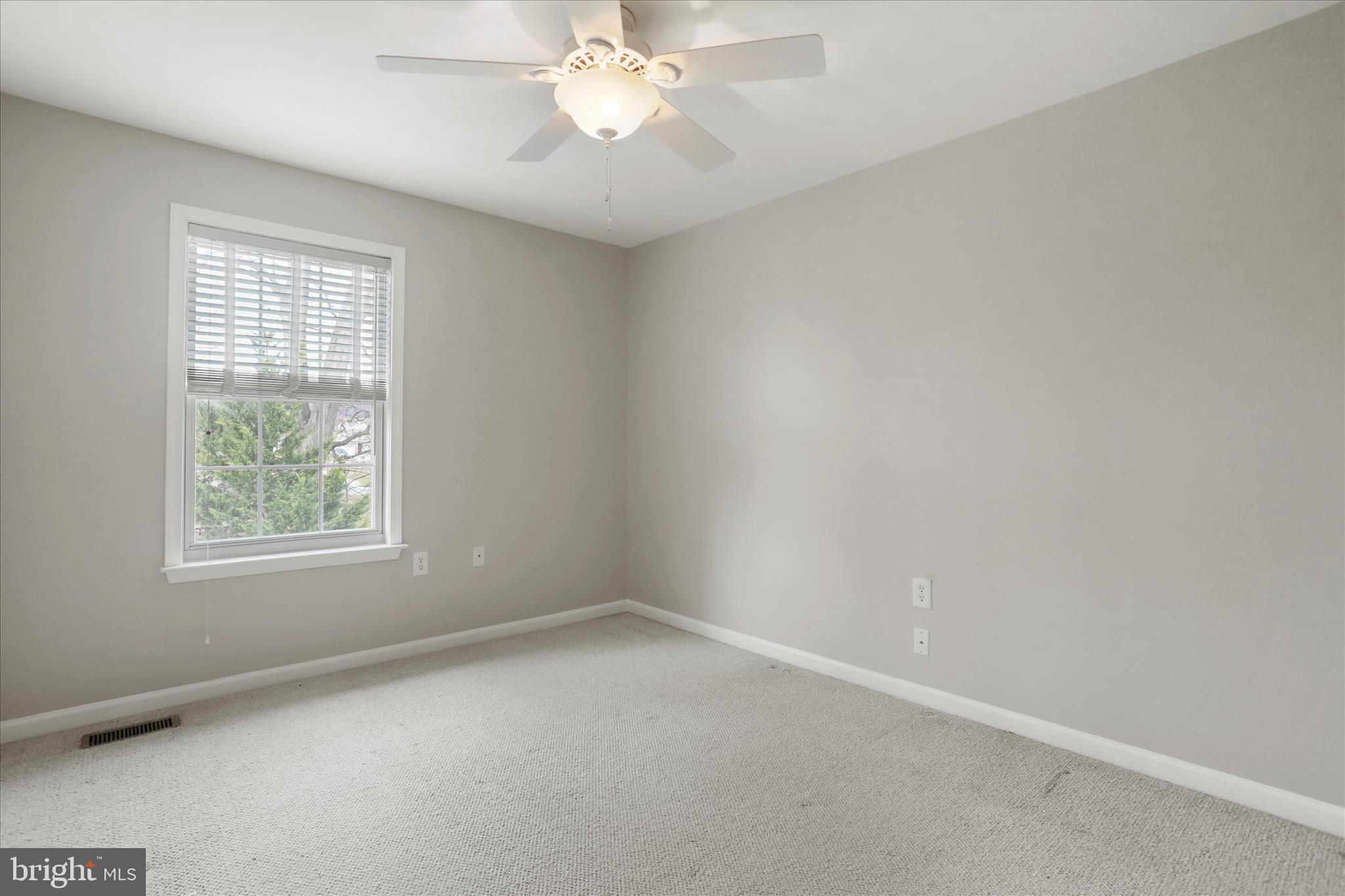 LAUREL RIDGE - Residential